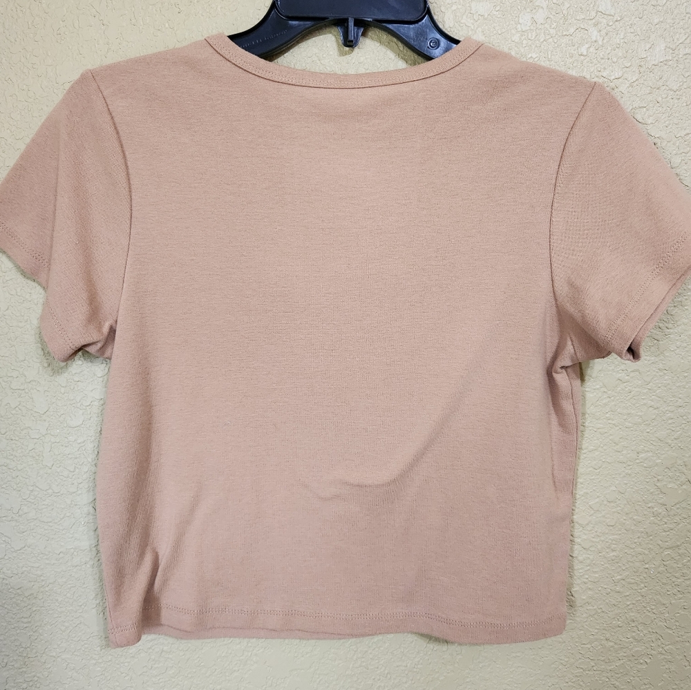 Crop top - Picture 2 of 3